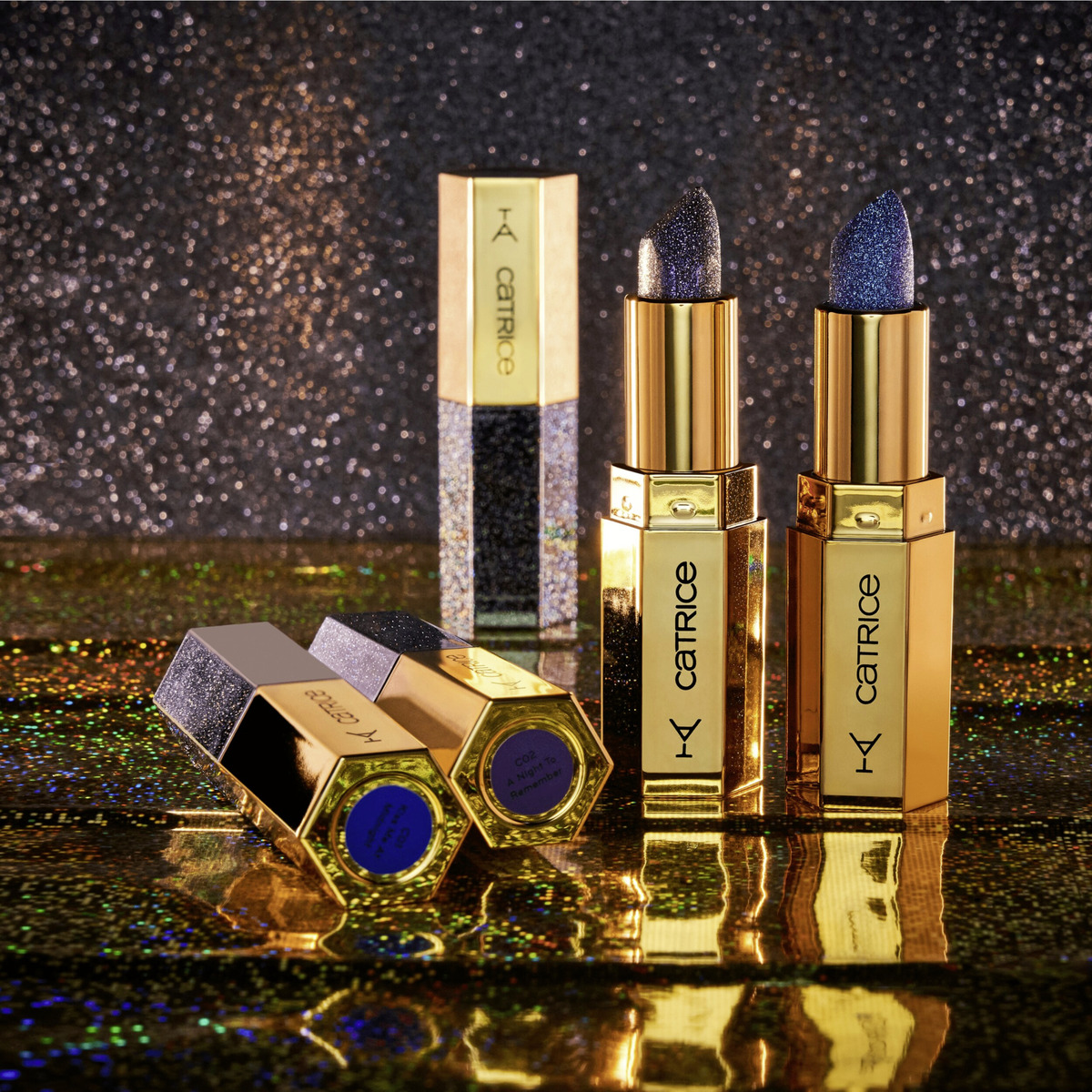 Bild 4 von Catrice About Tonight Metallic Lipstick - C01 Kiss Me At Midnight