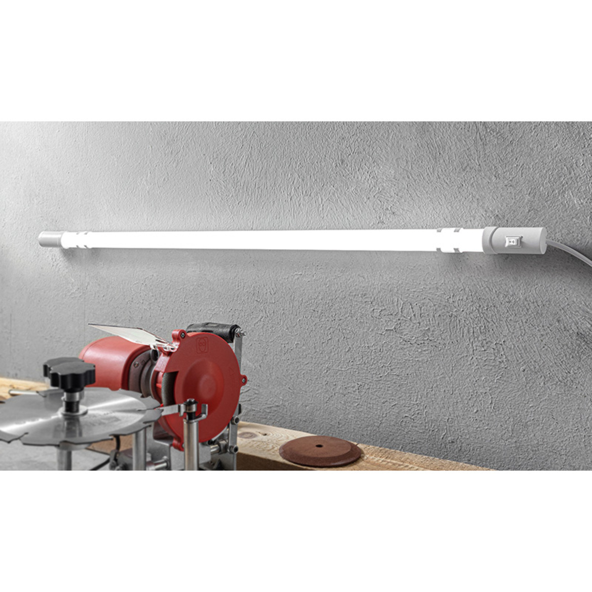 Bild 3 von Müller Licht Tragbare LED-Leuchtröhre