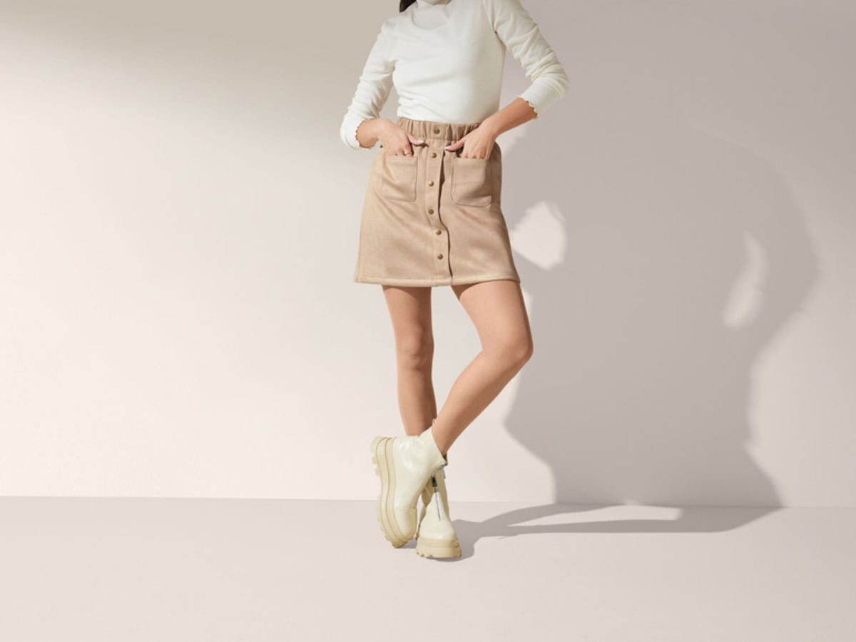 Bild 3 von esmara® Damen Rock in angesagter Veloursoptik