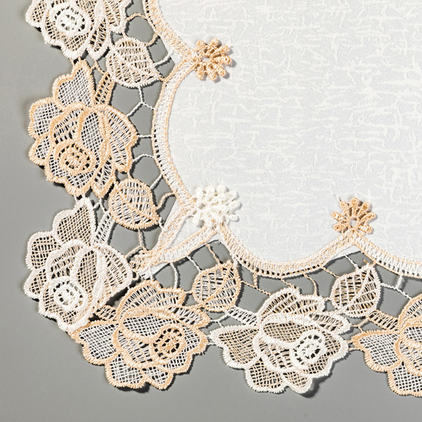 Bild 4 von Bella Casa Tischwäsche mit Spitze