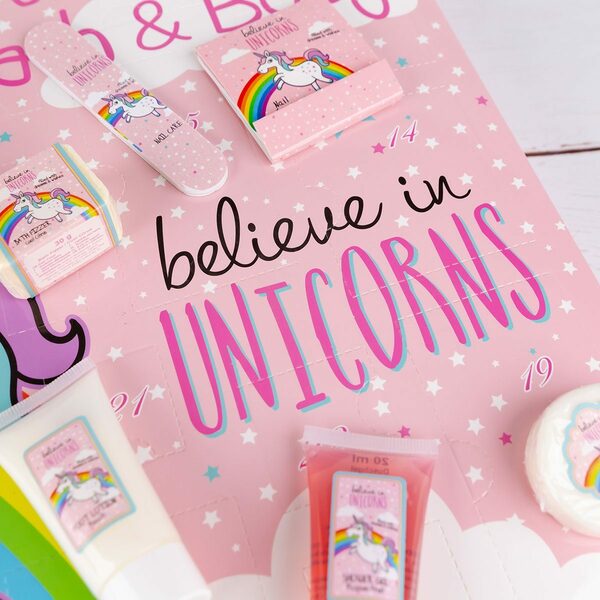 Bild 3 von ACCENTRA Adventskalender Beauty Adventskalender Einhorn - Believe in Unicorns, lässt pinke Einhorn-Herzen höherschlagen!