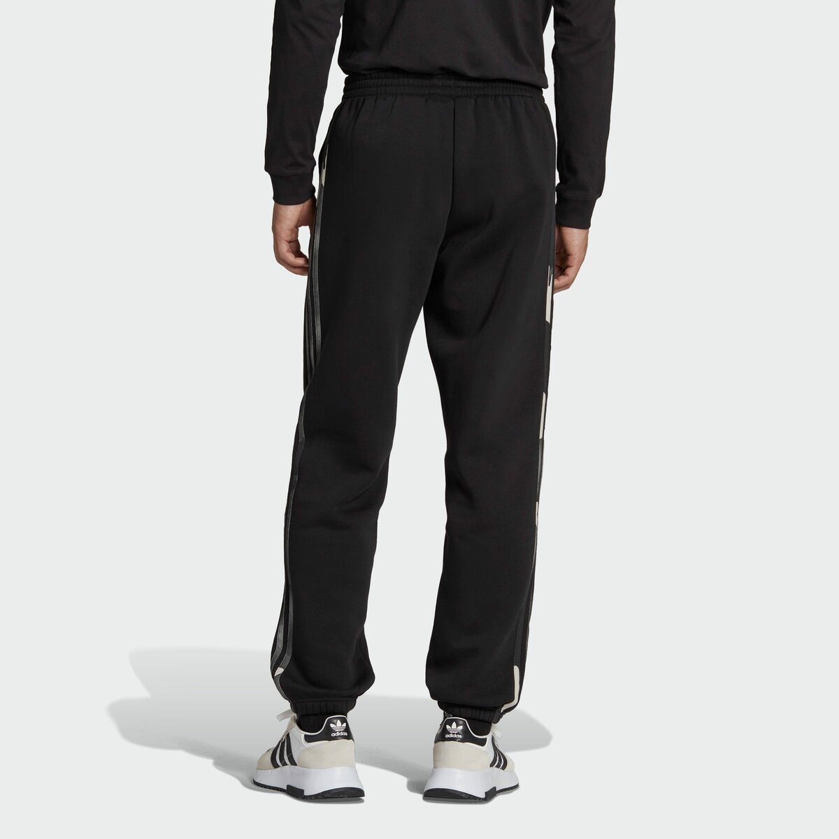 Bild 2 von adidas Originals Sporthose GRAPHICS CAMO (1-tlg)