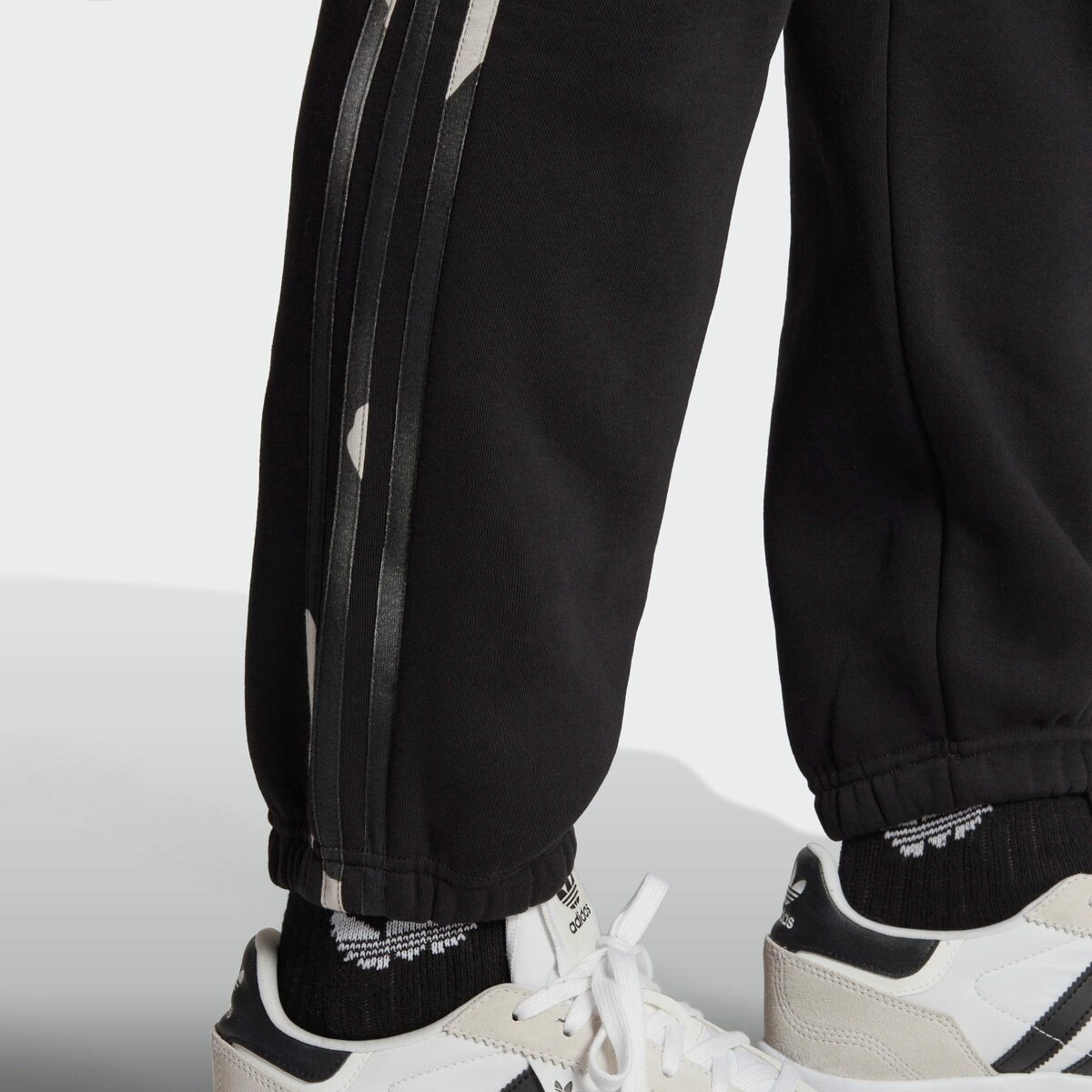 Bild 3 von adidas Originals Sporthose GRAPHICS CAMO (1-tlg)