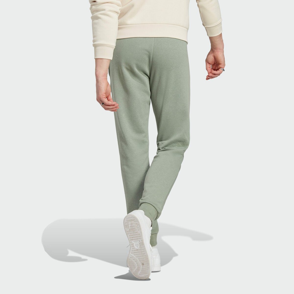 Bild 2 von adidas Originals Sporthose ESSENTIALS+ MADE WITH HEMP (1-tlg)
