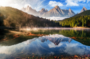 Papermoon Fototapete "Mountain Lake Autumn Fog"