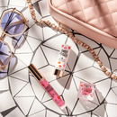 Bild 2 von essence Emily in Paris plumping lip oil 01 #PardonNotPardon