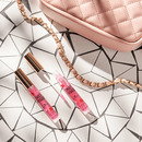 Bild 4 von essence Emily in Paris plumping lip oil 01 #PardonNotPardon
