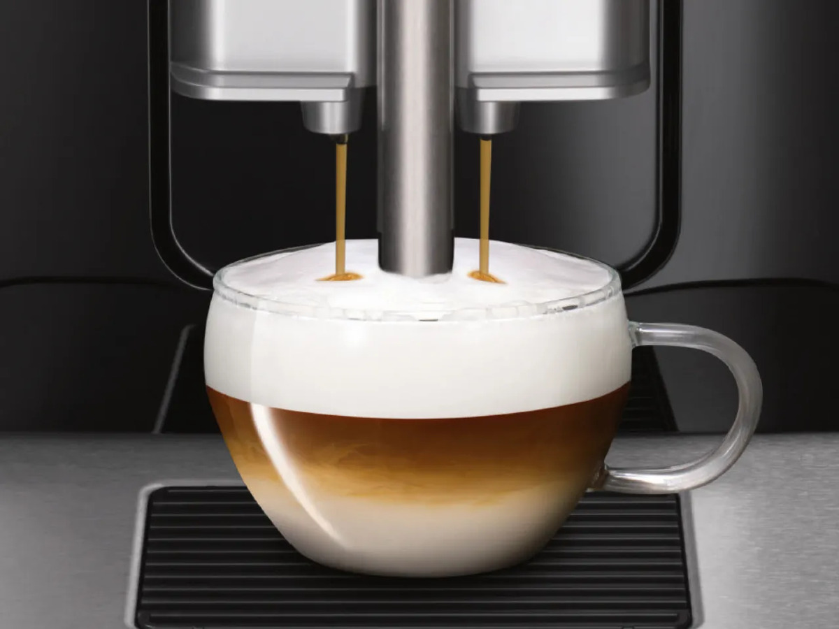 Bild 3 von BOSCH Kaffeevollautomat, 
         Stück