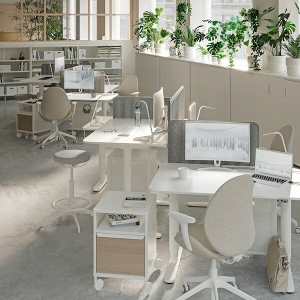 Bild 3 von HATTEFJÄLL  Drehstuhl mit Armlehnen