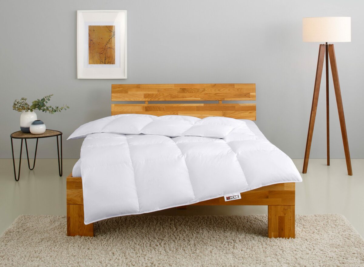 Bild 1 von Federbettdecke, RINA in den Größen 135x200 & weiteren Größen erhältlich!, my home, Füllung: 70% Federn & 30% Daunen, Bezug: Baumwolle, Ideale Bettdecke für Herbst und Winter