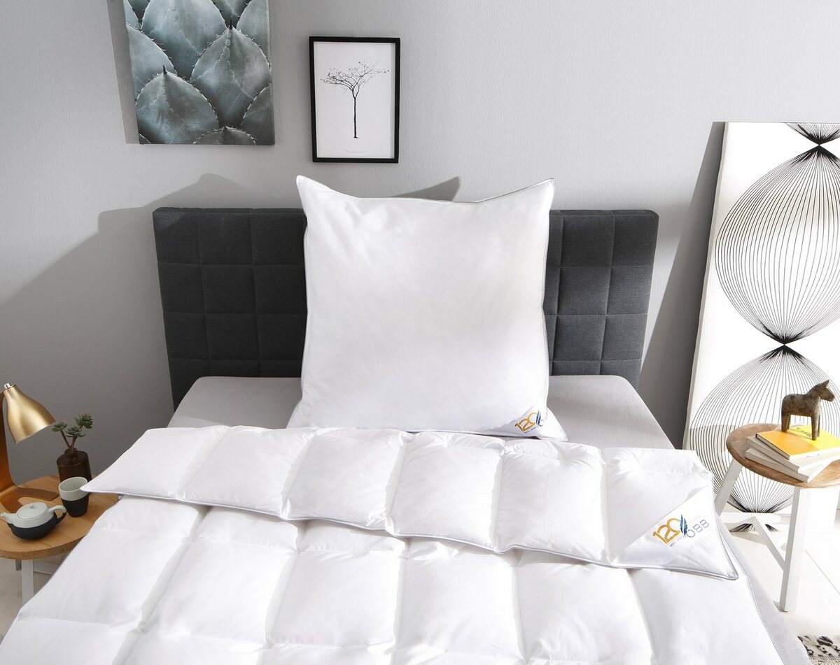 Bild 1 von Daunenbettdecke, Edition 120 Jahre OBB, Bettdecke in Größen 135x200 155x220, OBB, Füllung: 90%Daunen, 10% Federn, Bezug: 100% Baumwolle, und weiteren Größen, für Sommer oder Winter, Weiß