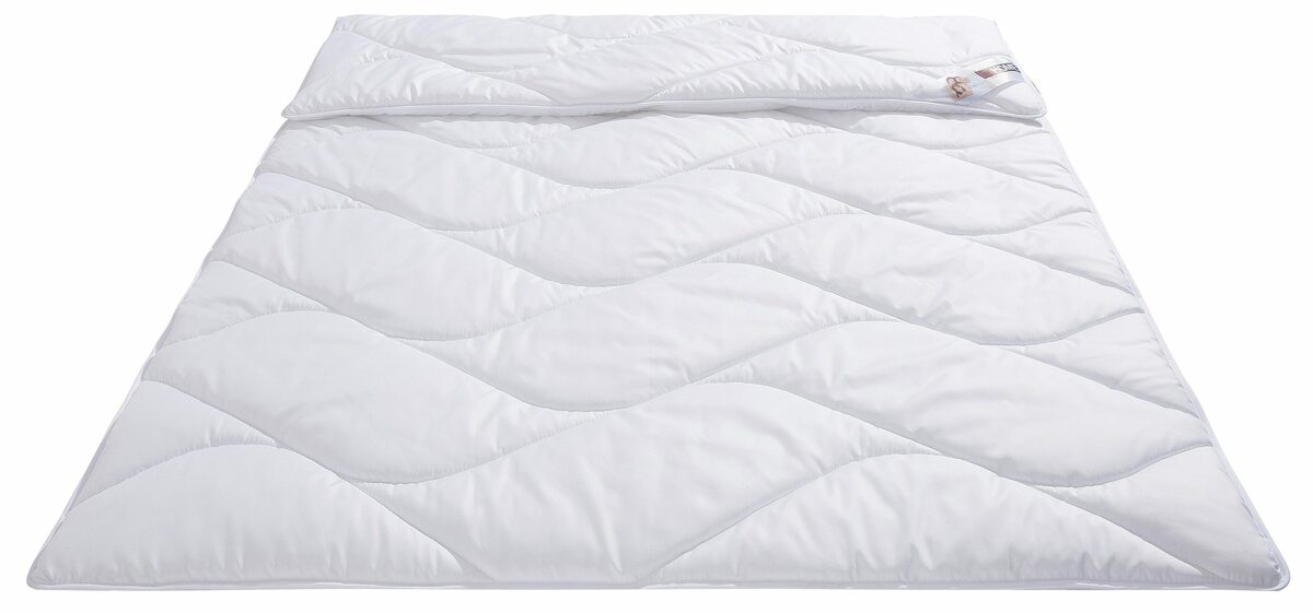 Bild 2 von Microfaserbettdecke, Fantasy ECO, Bettdecke in Größen 135x200 155x220, my home, Füllung: nachhaltiges, klimaregulierendes Polyester, Bezug: 100% Baumwolle, 4-Jahreszeiten oder Winter