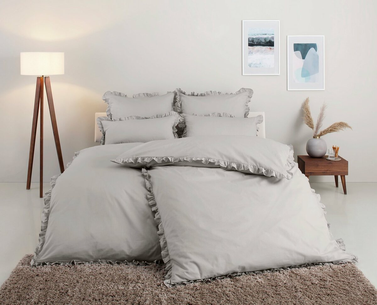 Bild 1 von Bettwäsche Violetta in Gr. 135x200 oder 155x220 cm, Home affaire, Renforcé, 2 teilig, Bettwäsche aus Baumwolle, romantische Bettwäsche mit Volants, Grau