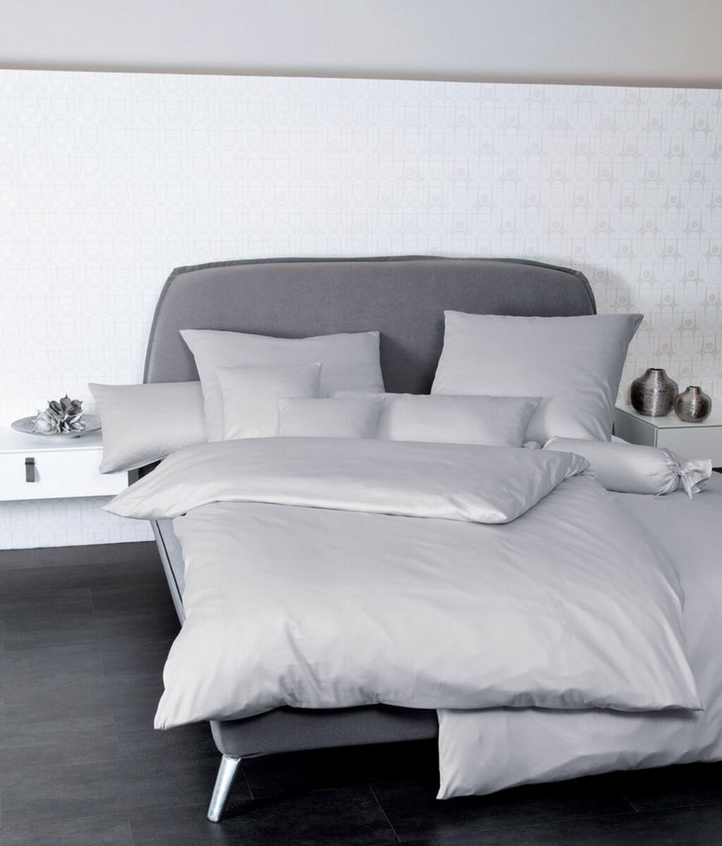 Bild 1 von Bettwäsche Colors 31001 in Gr. 135x200, 155x220 oder 200x200 cm, 100% Baumwolle, Janine, Mako-Satin, 3 teilig, feinfädige uni Bettwäsche für alle Jahreszeiten, Markenreißverschluss, Grau