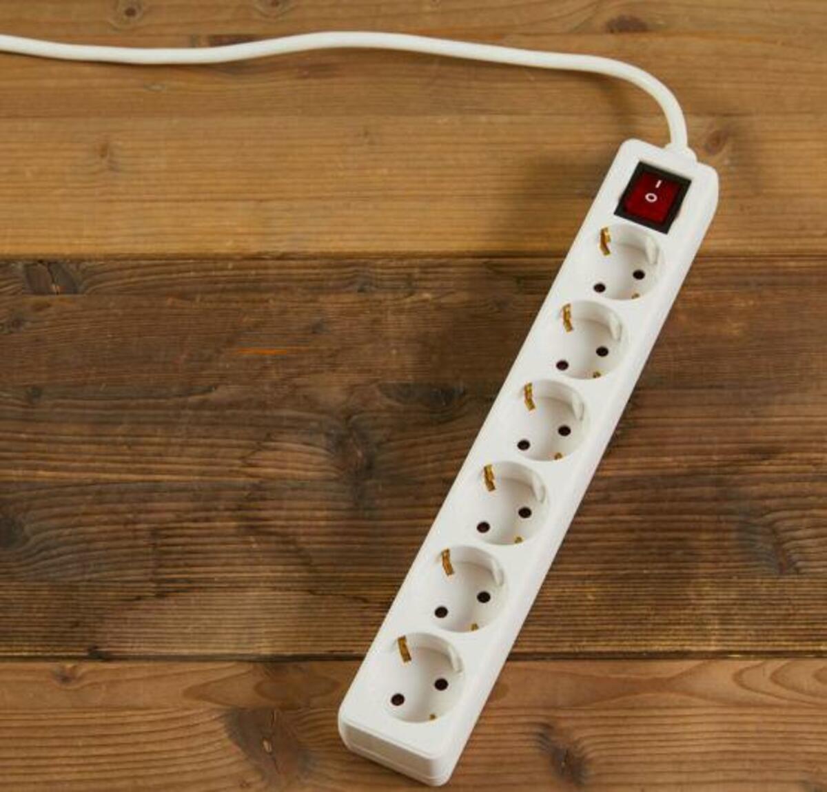 Bild 1 von 6-Fach Steckdose