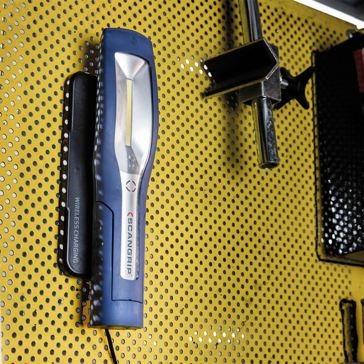 Bild 1 von SCANGRIP Kabellos wiederaufladbare LED-Handlampe mit bis 600 Lumen