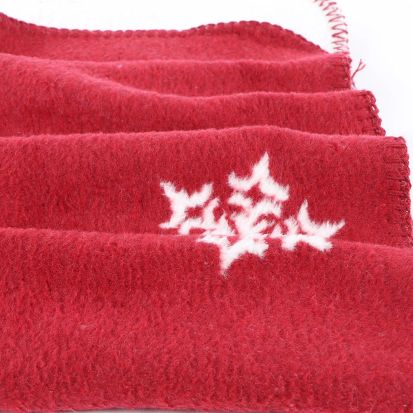 Bild 3 von Wohndecke Schneeflocke 150x200cm
                 
                                                        Rot