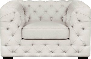 Guido Maria Kretschmer Home&Living Chesterfield-Sessel Kalina, mit klassischer Chesterfield-Knopfheftung, Beige