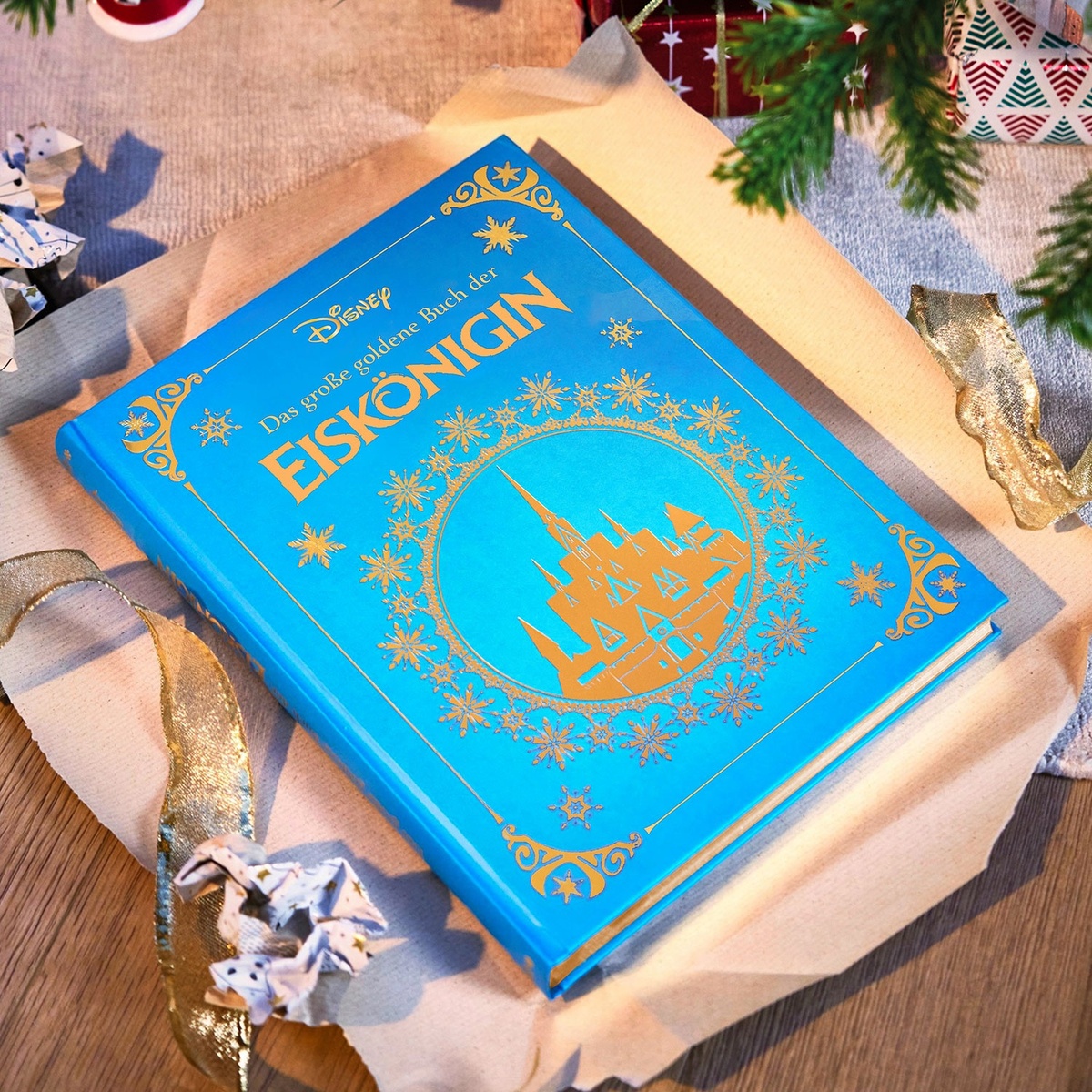 Bild 2 von DISNEY DIE EISKÖNIGIN Das goldene Buch der Eiskönigin