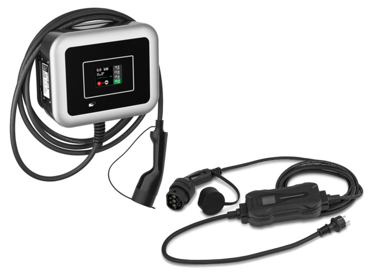 Bild 1 von ULTIMATE SPEED® Wallbox »USWB 22 A2«, 22 kW mit mobiler Ladestation »USML 3.7 B2«