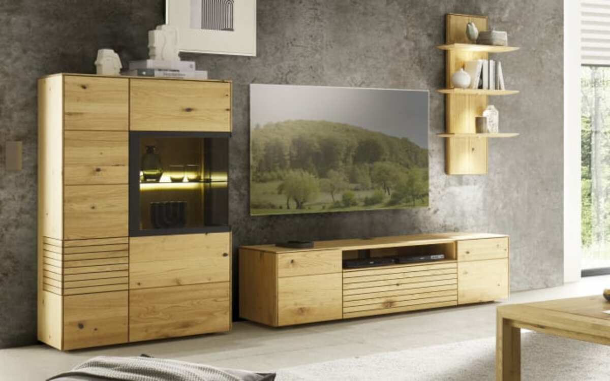 Bild 1 von Decker - Wohnwand Kulma, Astige Edelkastanie natur geölt massiv