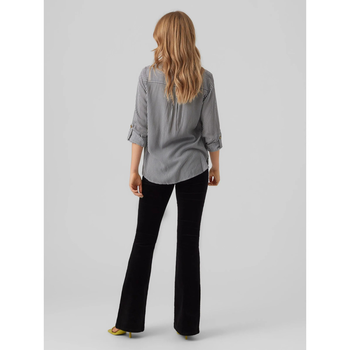 Bild 2 von Vero Moda VMBUMPY L/S SHIRT NEW Bluse
                 
                                                        Schwarz