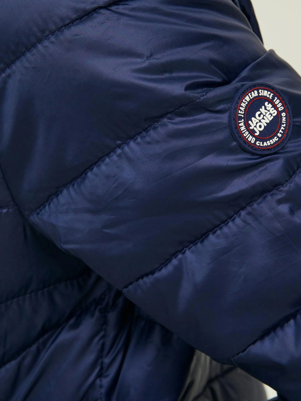 Bild 3 von Jack&Jones JJEHERO PUFFER HOOD N Steppjacke
                 
                                                        Marine