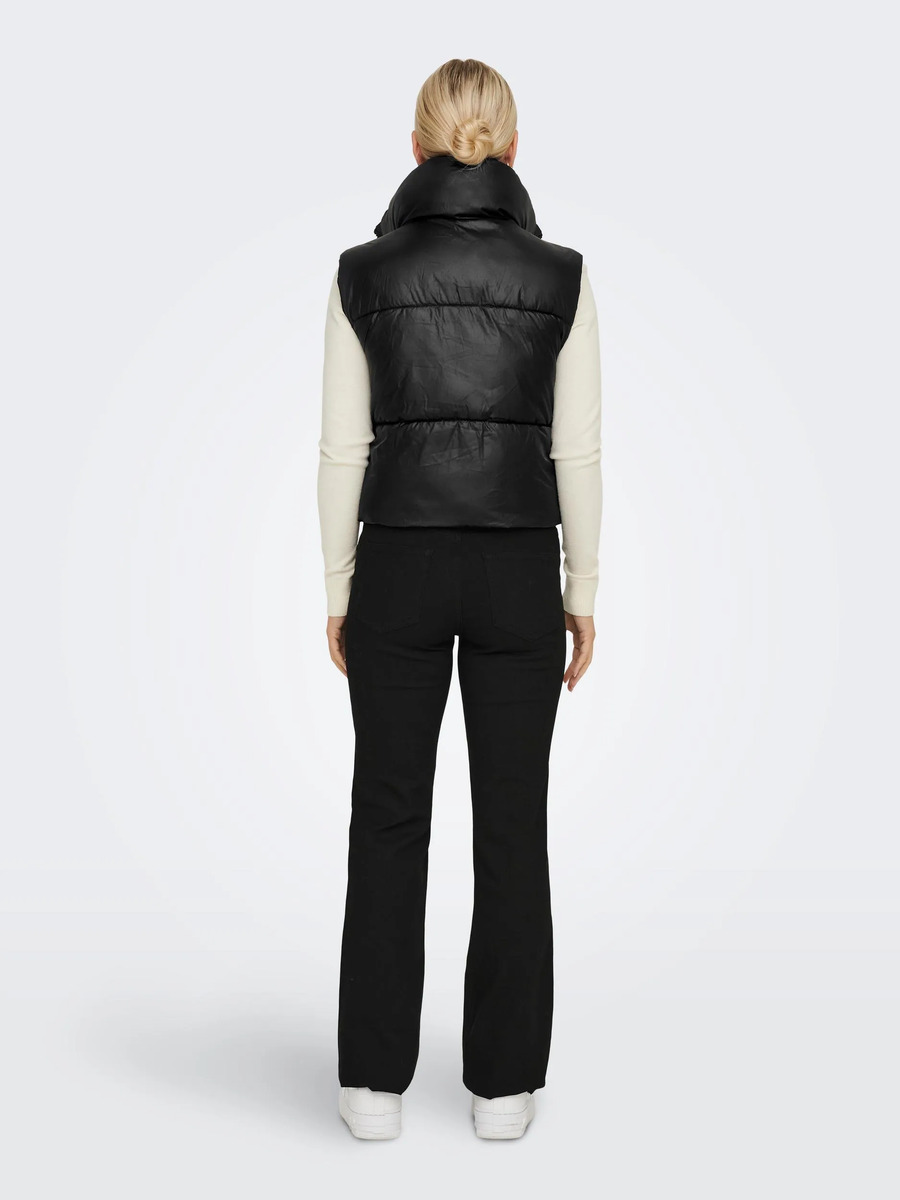 Bild 3 von Only ONLRICKY SHORT REV. W Weste
                 
                                                        Schwarz