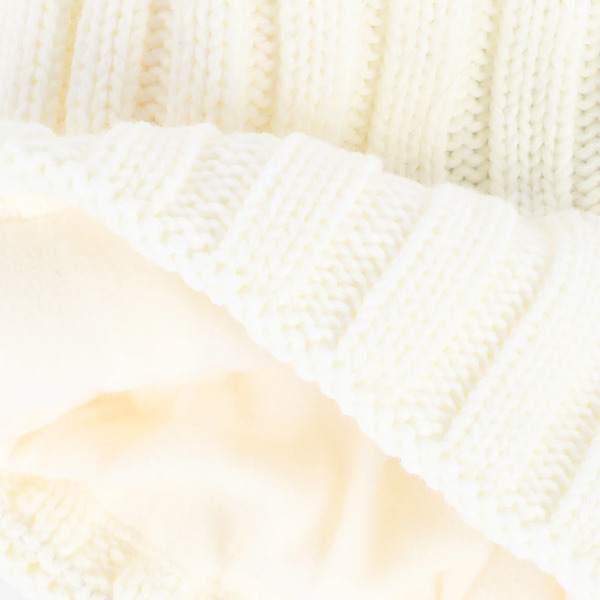 Bild 3 von Damen Strickmütze mit Bommel
                 
                                                        Weiß