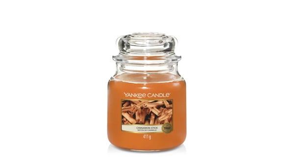 Bild 1 von Yankee Candle Mittlere Kerze im Glas Cinnamon Stick