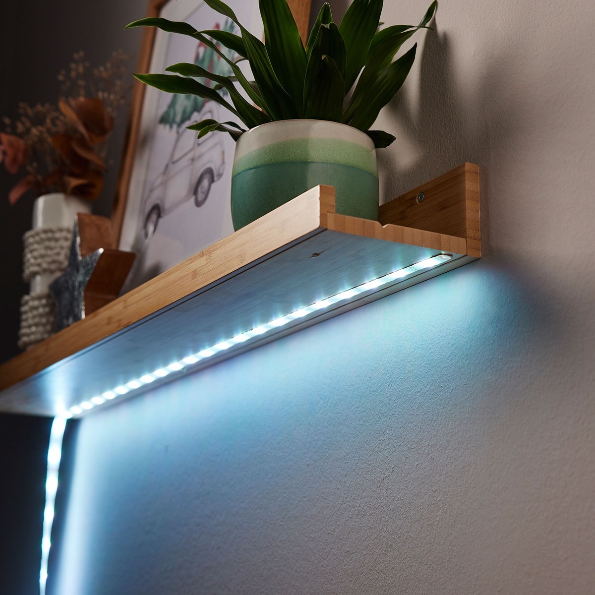 Bild 2 von CASALUX WiFi-RGB-LED-Flexband, 5 m