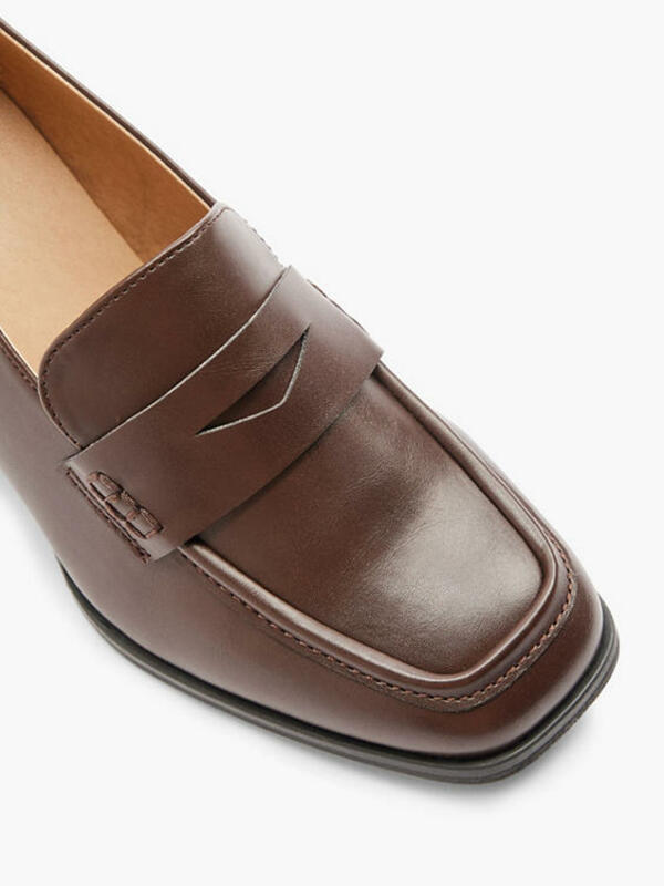 Bild 2 von Graceland Trotteurs