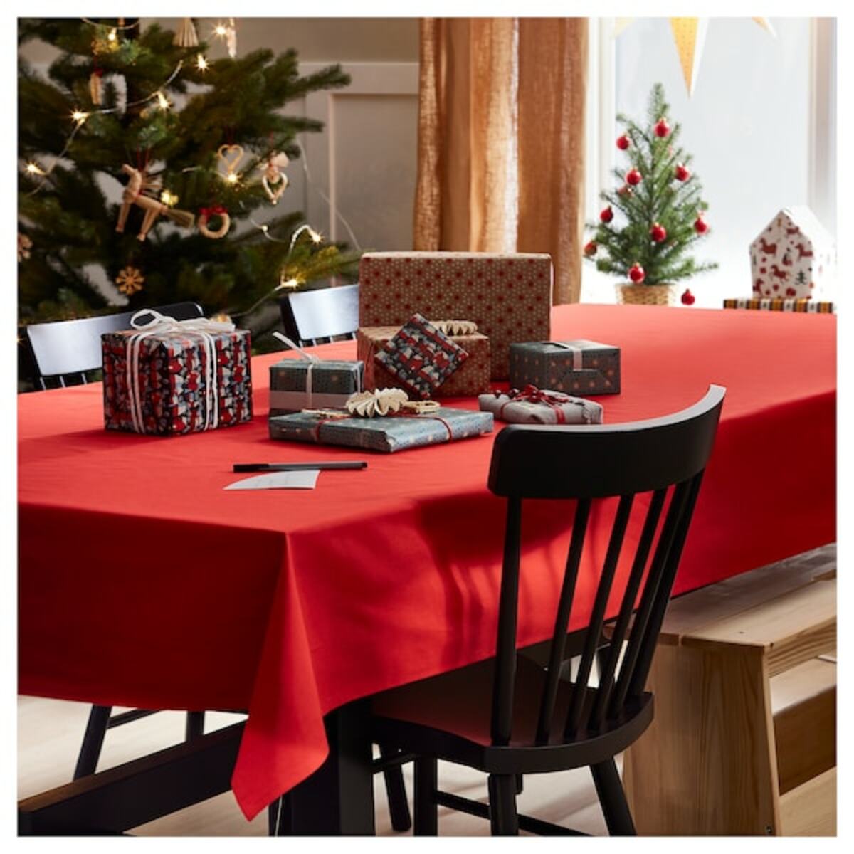 Bild 2 von VINTERFINT  Tischdecke, rot 145x240 cm