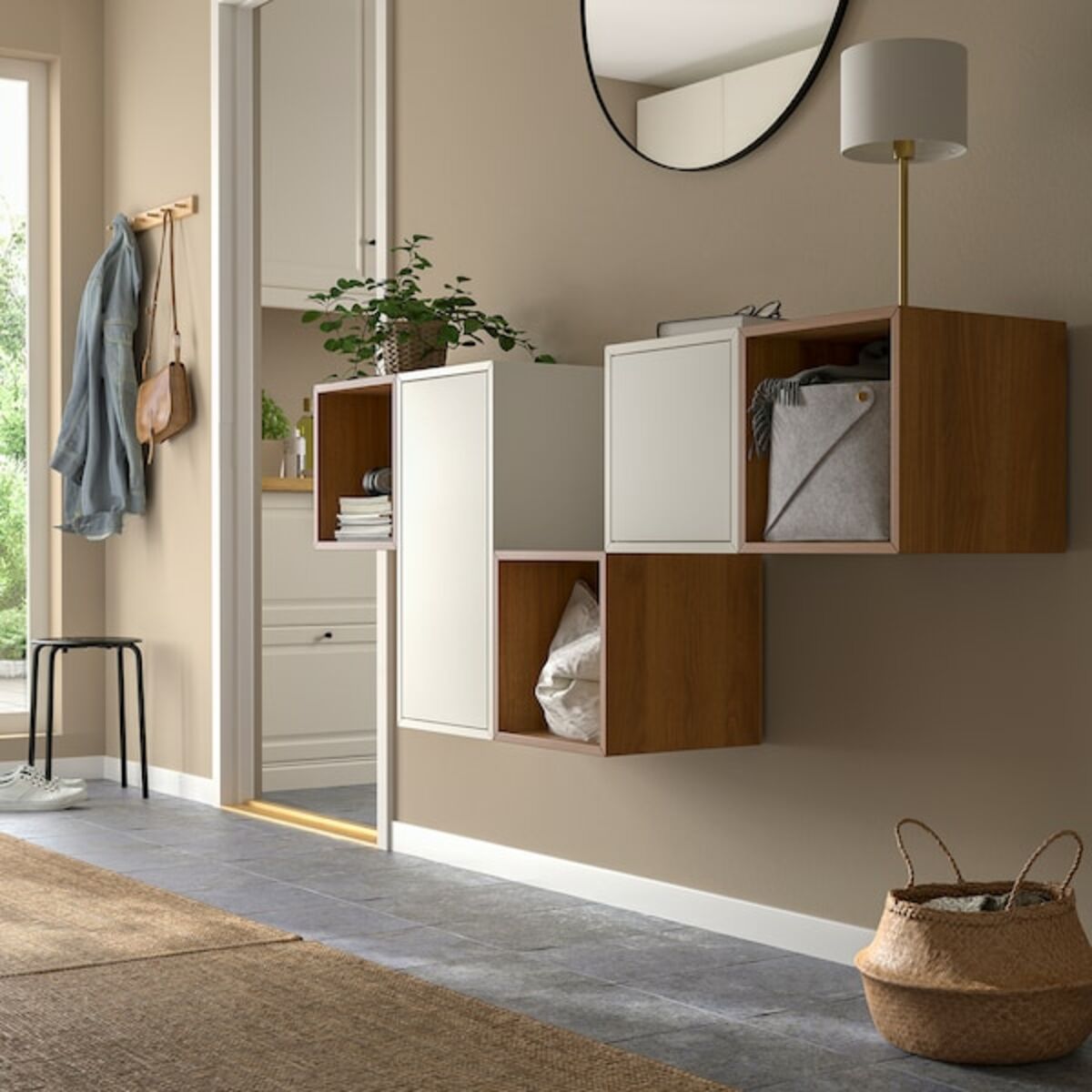 Bild 2 von EKET  Schrankkombination für Wandmontage, weiß/Nussbaumnachbildung 175x35x70 cm