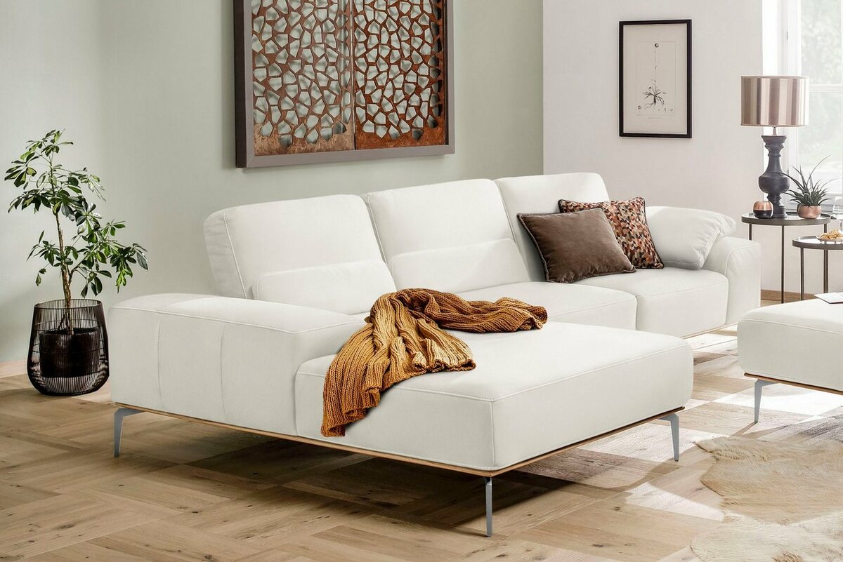 Bild 1 von W.SCHILLIG Ecksofa run, mit elegantem Holzsockel, Füße in Chrom glänzend, Breite 319 cm