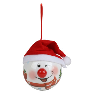 Weihnachtskugel mit Mütze und blinkender roter Nase