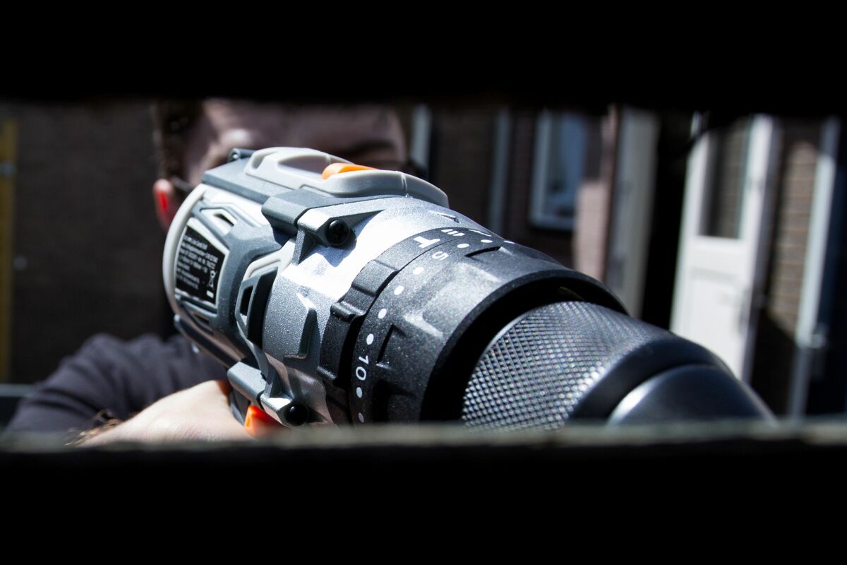 Bild 3 von Batavia 18 V Brushless Akku-Schlagbohrschrauber SET (mit 2Ah Akku und Ladegerät im Koffer)