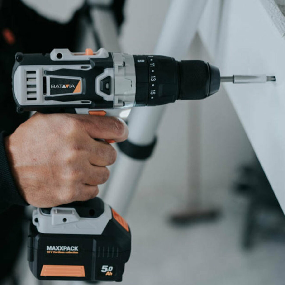 Bild 3 von Batavia 18 V Akku-Schlagbohrschrauber SET (mit 2 x 2Ah Akkus und Ladegerät im Koffer)
