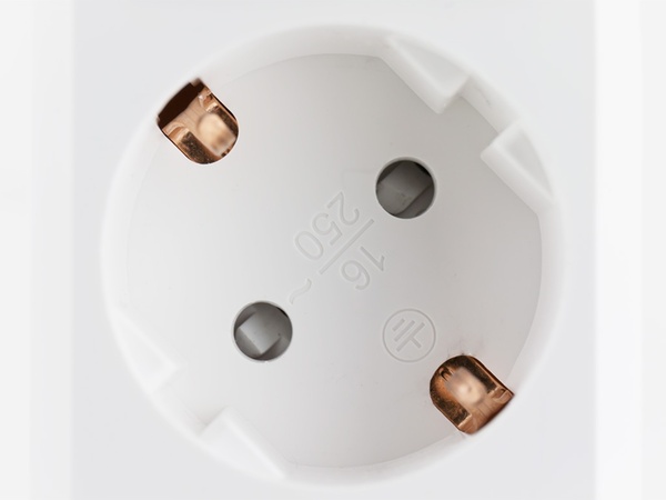 Bild 3 von Caliber HPS2301U Steckdosenleiste 3-fach Weiß Schutzkontakt