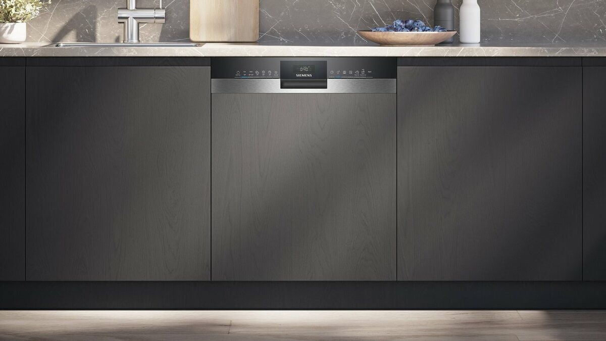 Bild 1 von SIEMENS teilintegrierbarer Geschirrspüler iQ300, SN53ES14CE, 13 Maßgedecke