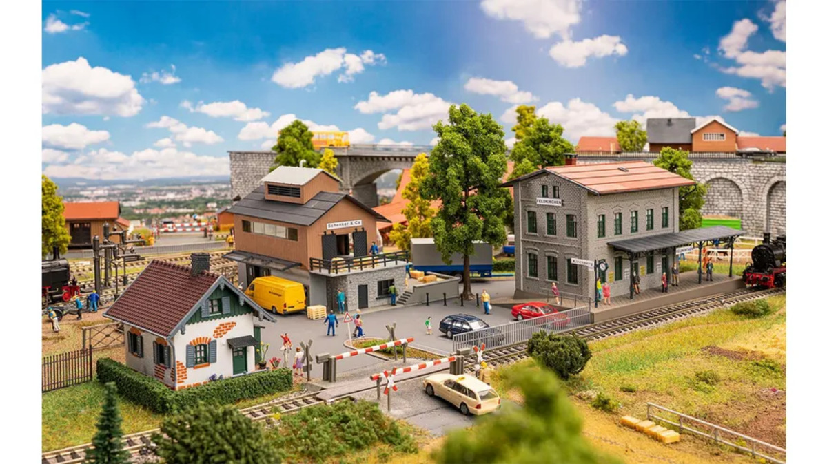 Bild 1 von Faller 190137 - H0 - Aktions-Set Bahnhof Feldkirchen
