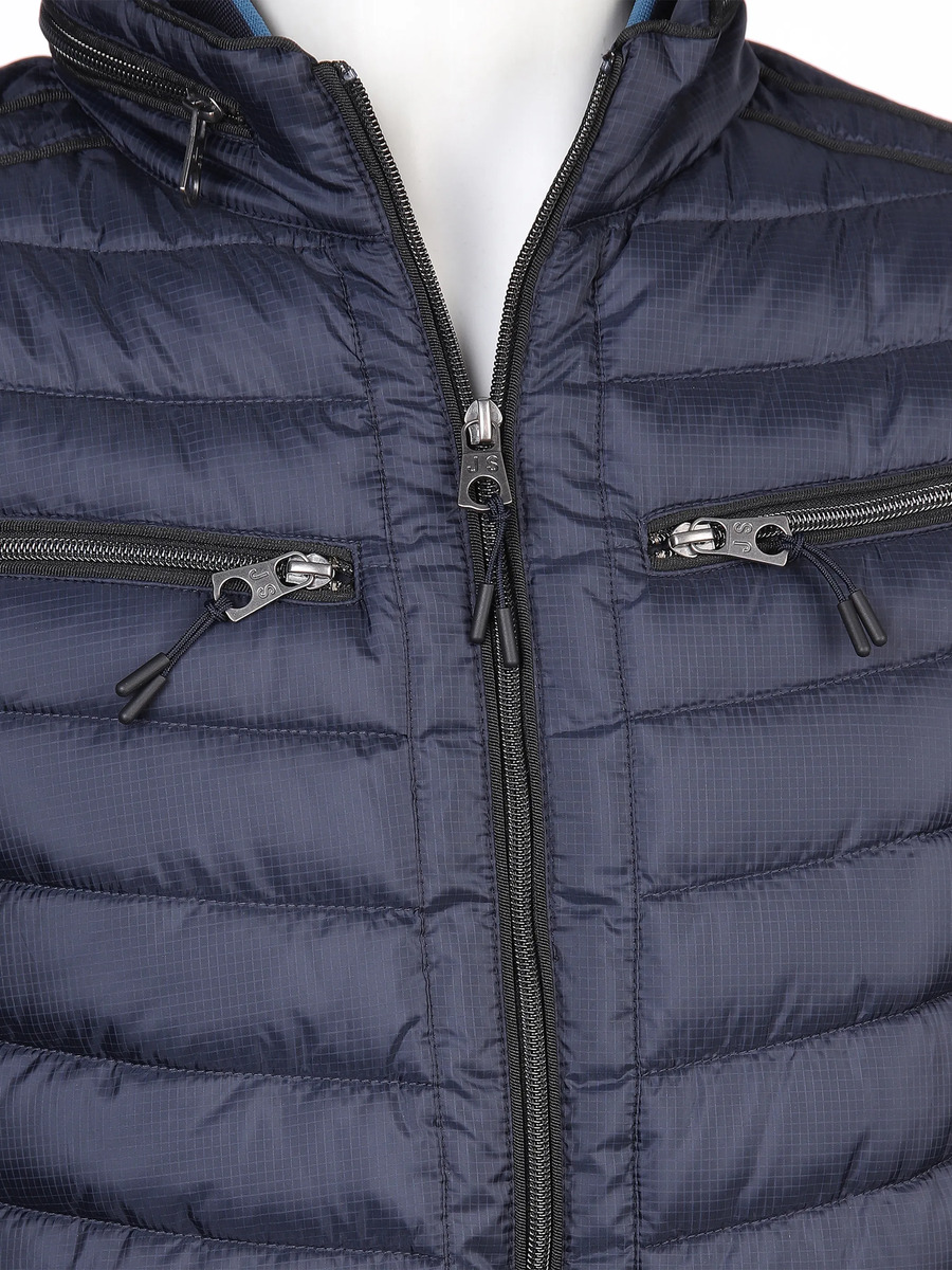 Bild 3 von Herren Steppjacke mit vielen Details
                 
                                                        Blau