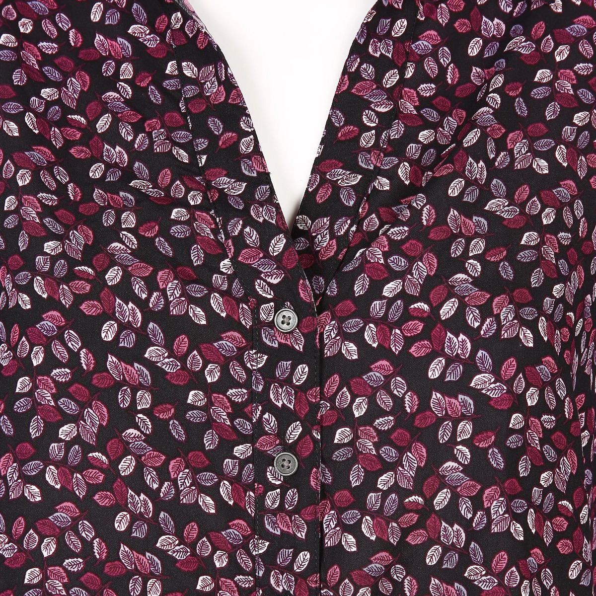 Bild 3 von Damen Landhausbluse im Alloverprint
                 
                                                        Lila