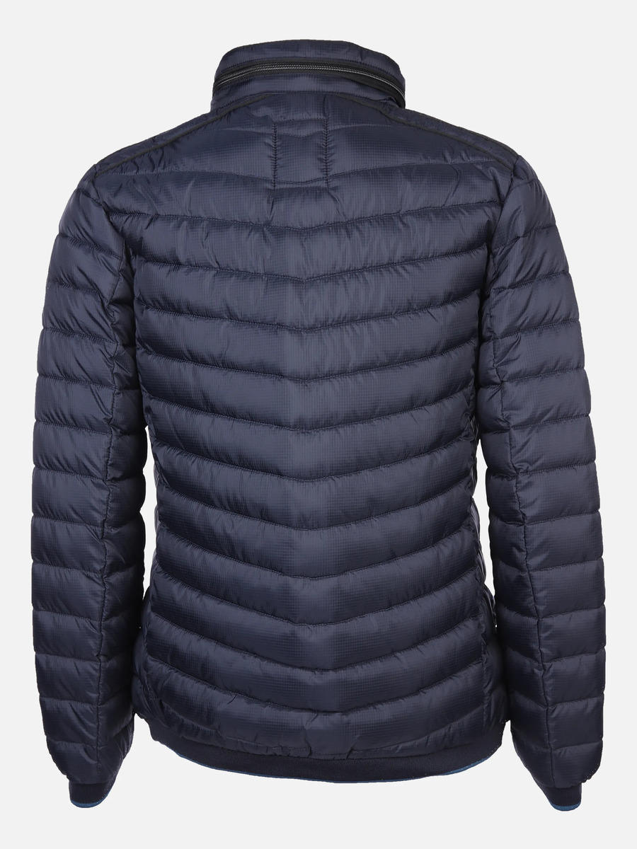 Bild 2 von Herren Steppjacke mit vielen Details
                 
                                                        Blau