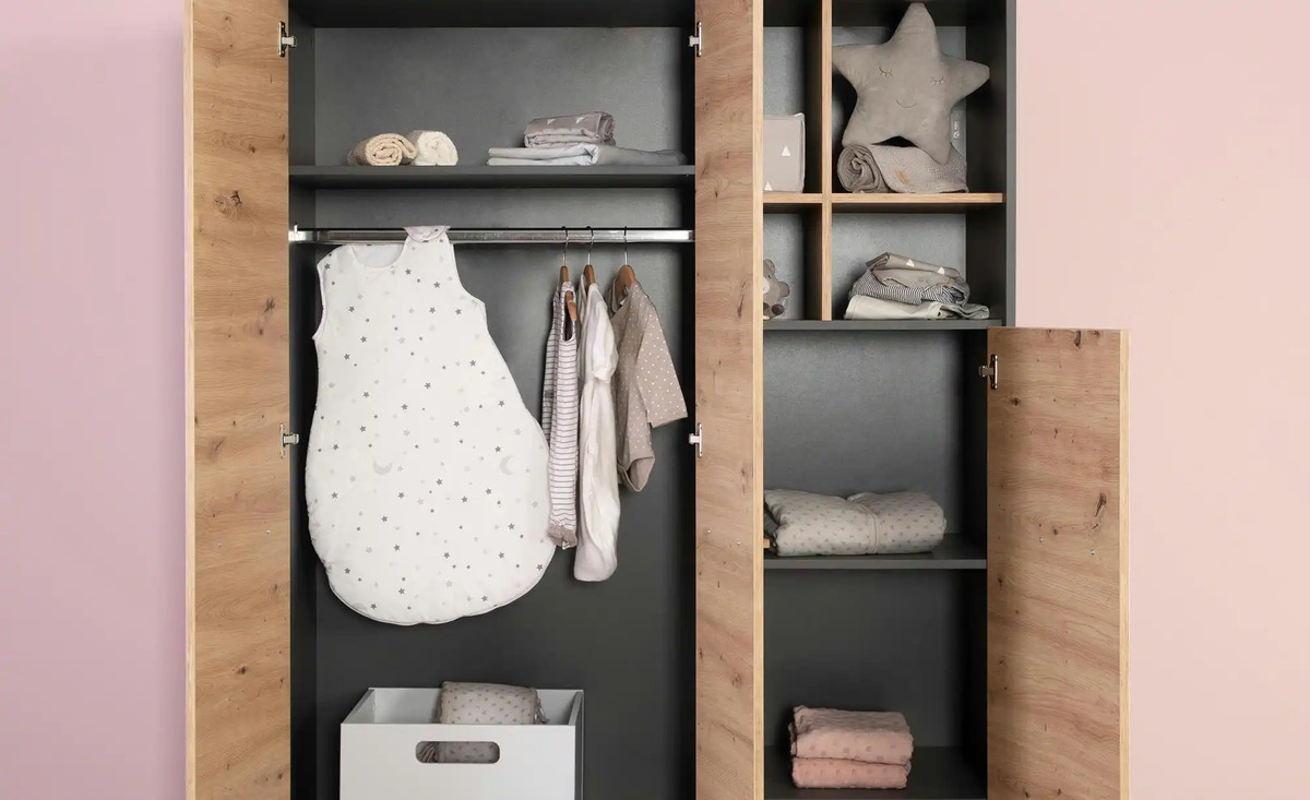 Bild 4 von Roba Kleiderschrank