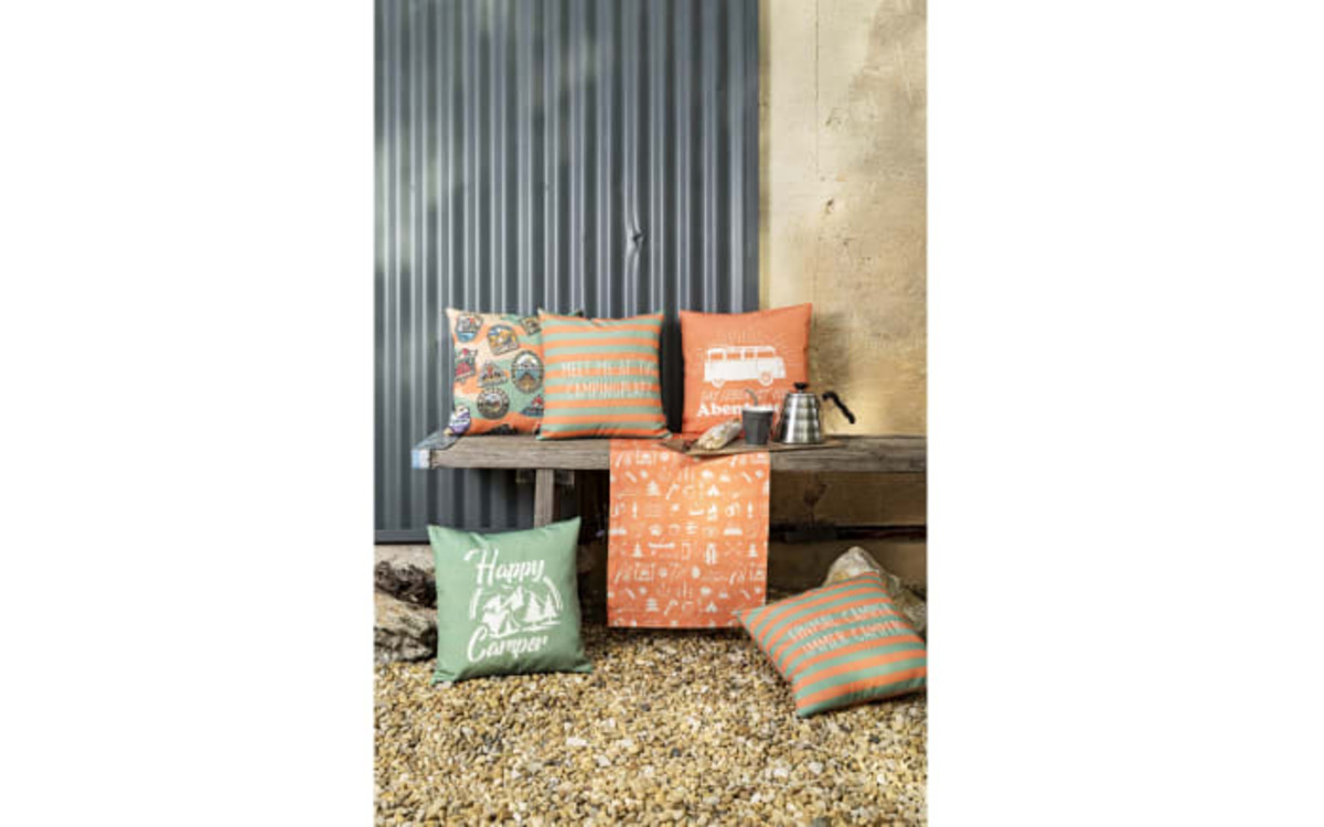 Bild 3 von Kissenhülle, Schriftzug Happy Camper, 40 x 40 cm