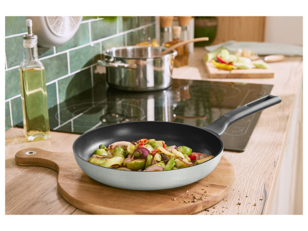 Bild 2 von ERNESTO® Aluminium-Pfanne, Ø 24 cm, recycelt