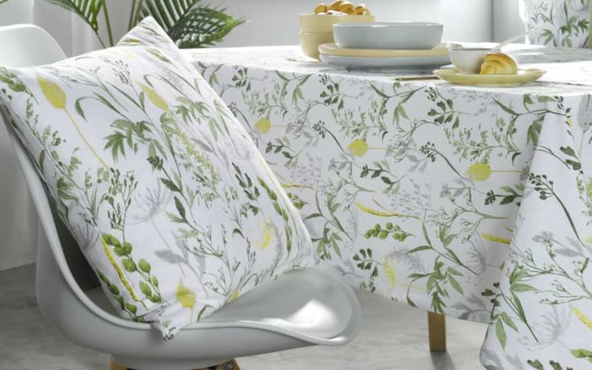 Bild 2 von Kissenhülle Klara, Grasmuster, 45 x 45 cm