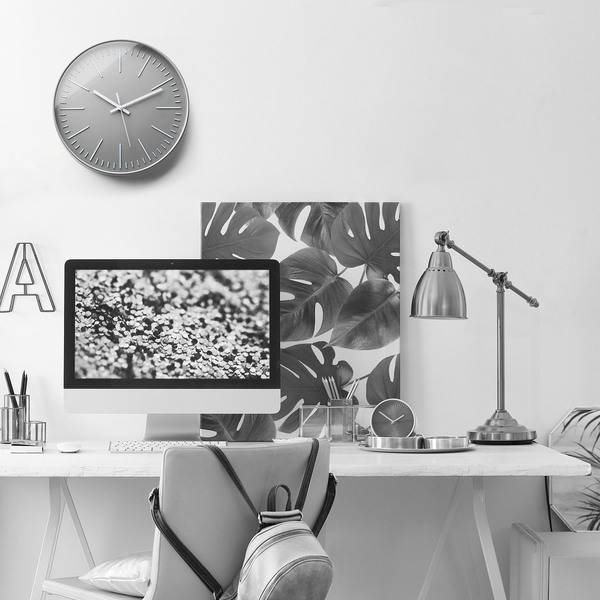 Bild 4 von AMARE Wanduhr skandinavisch Linnea 30,5 x 4,5 cm, Hellgrau