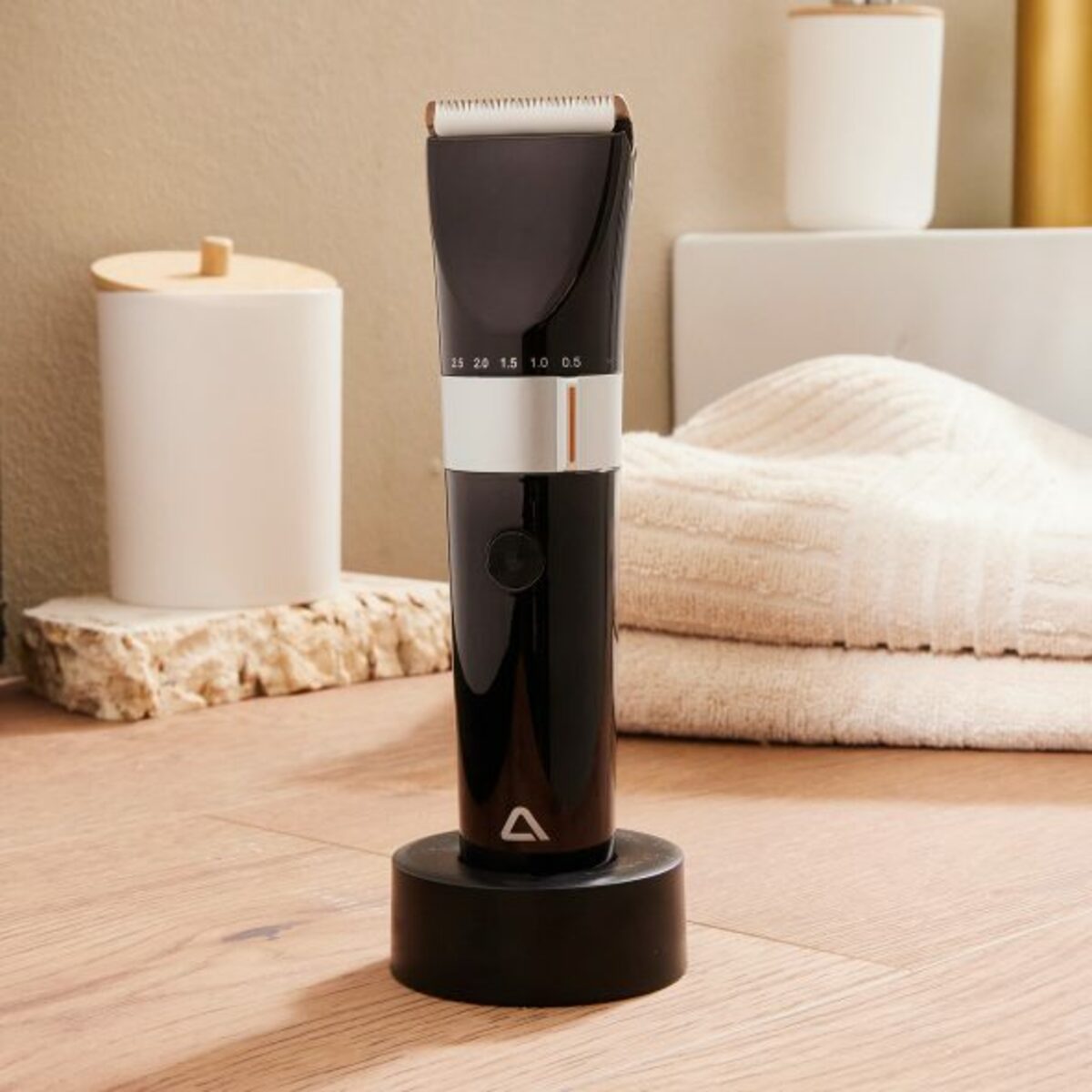 Bild 3 von AMBIANO Professioneller Haarschneider